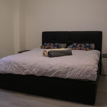 Bilocale Vicino Al Centro Di Verona - Ristrutturato Di Recente! Lägenhet Exteriör bild